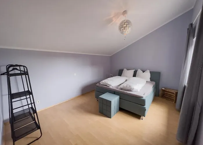 Ruhiges Juwel: Frisch Renoviert 100 Qm