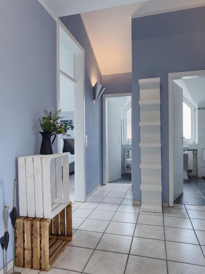 Ruhiges Juwel: Frisch Renoviert 100 Qm Apartment Julich